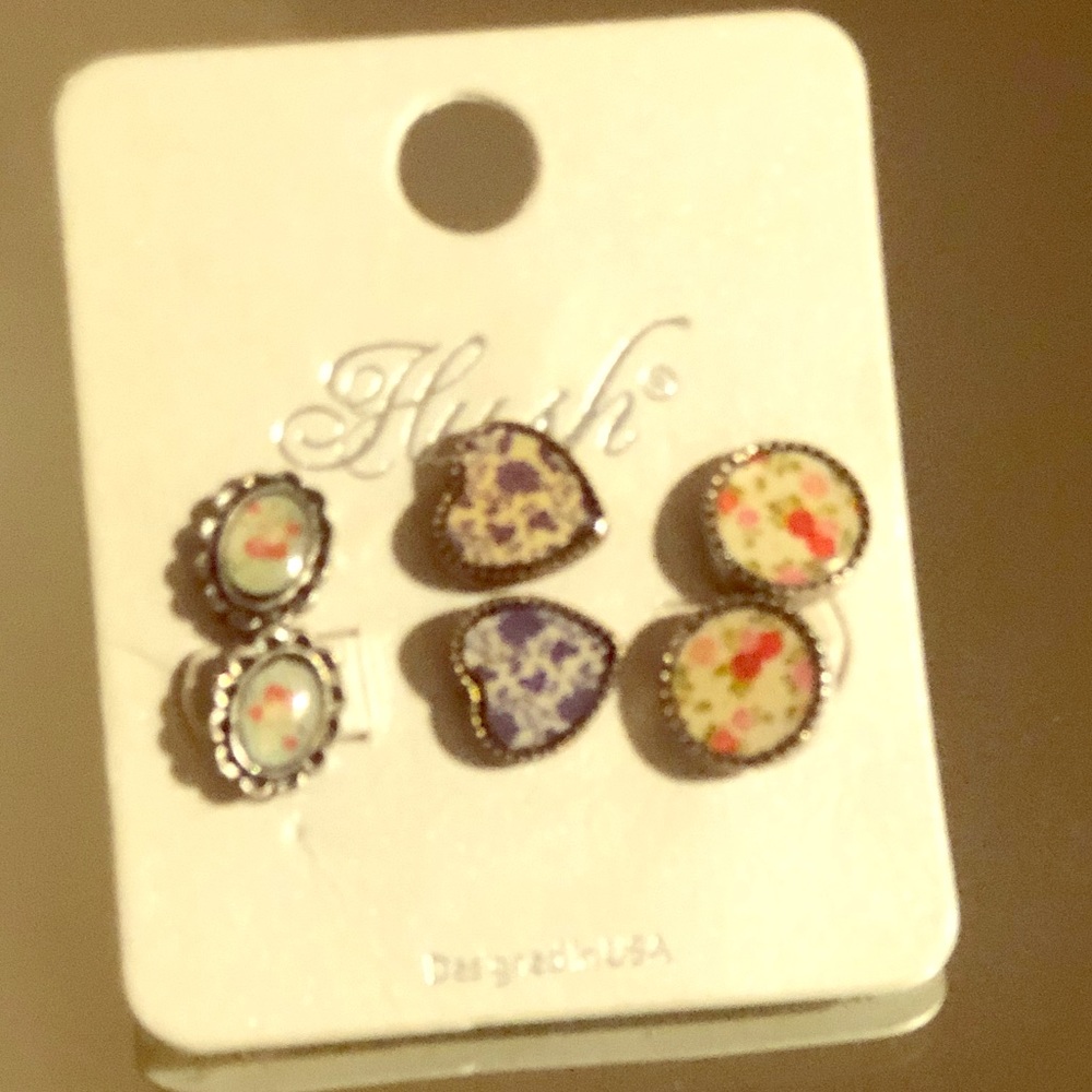Floral Studs (3 pairs)
